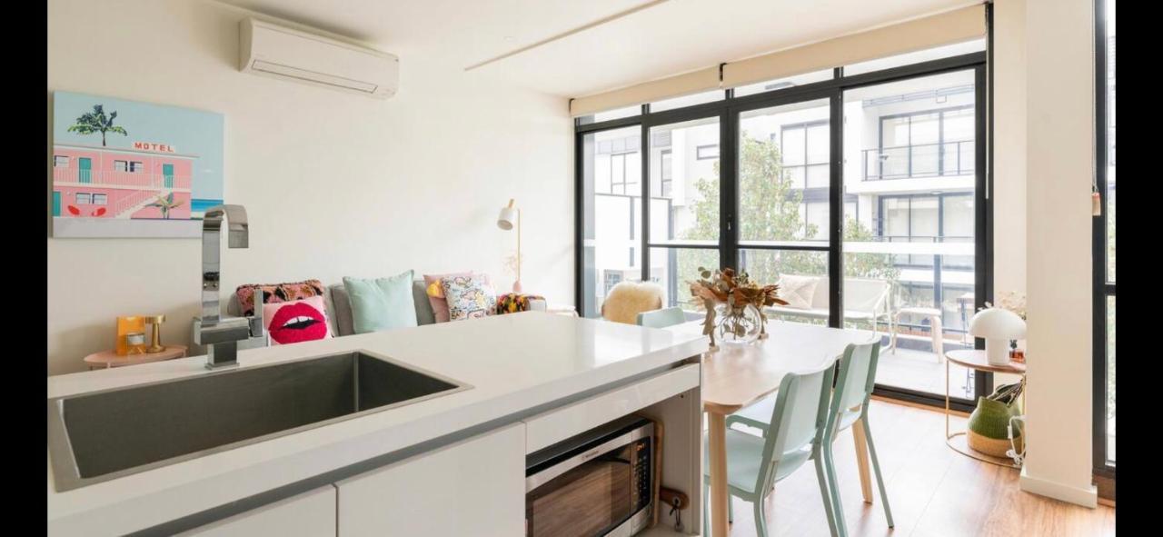 מלבורן The Pas.Coe - A Stylish 1 Bedroom Unit With Free Parking. מראה חיצוני תמונה