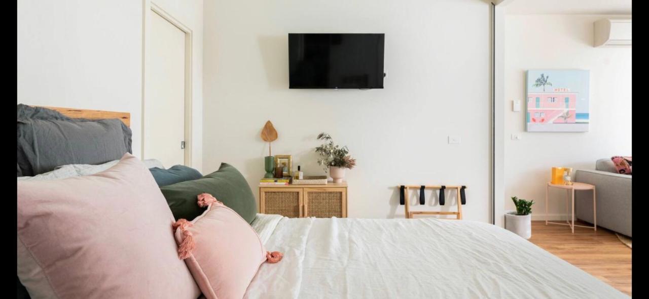מלבורן The Pas.Coe - A Stylish 1 Bedroom Unit With Free Parking. מראה חיצוני תמונה