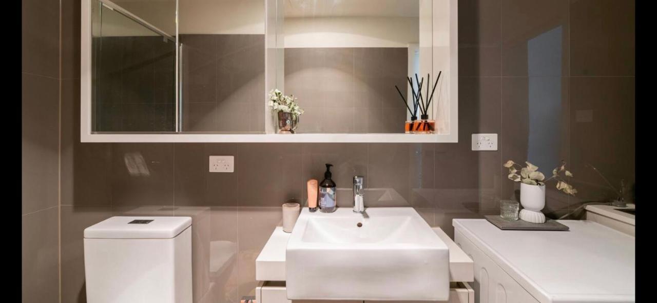 מלבורן The Pas.Coe - A Stylish 1 Bedroom Unit With Free Parking. מראה חיצוני תמונה